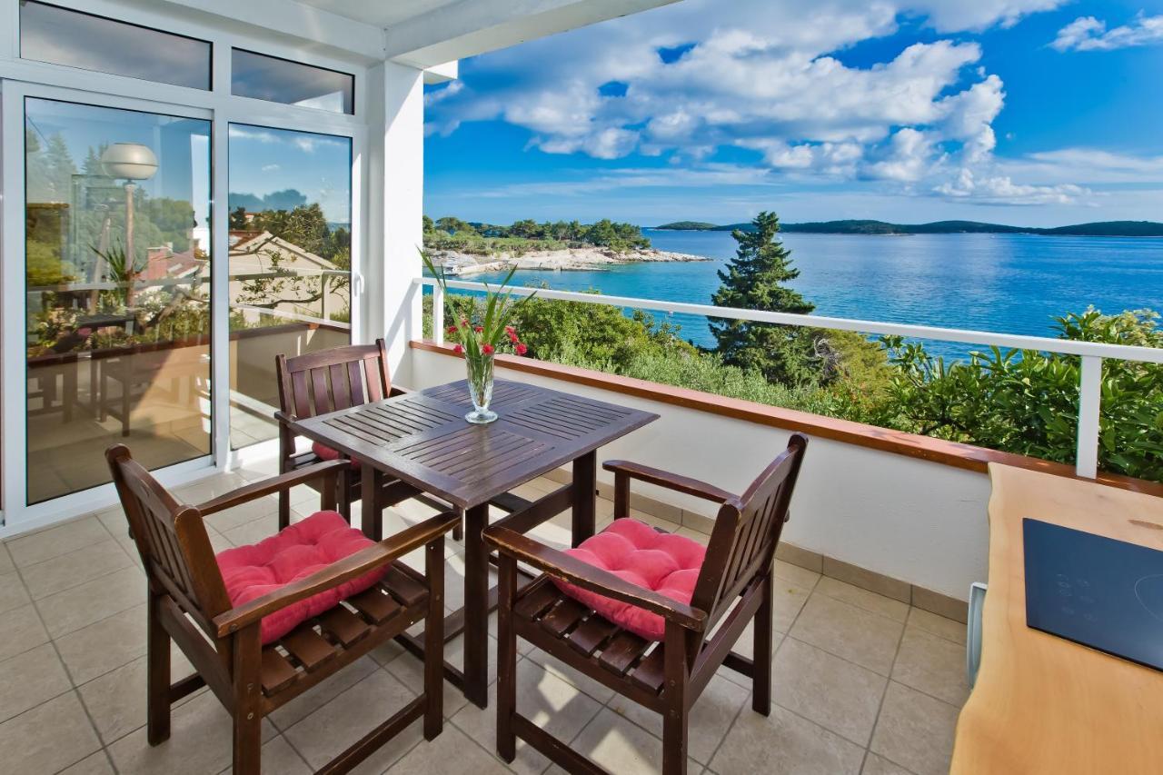 Apartments Villa Marcelina Hvar Town Exterior photo